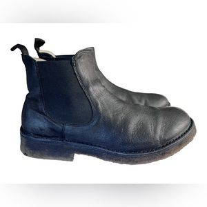 Barney’s New York Black Leather Made In Italy Chelsea Slip On Boots Size 11.5